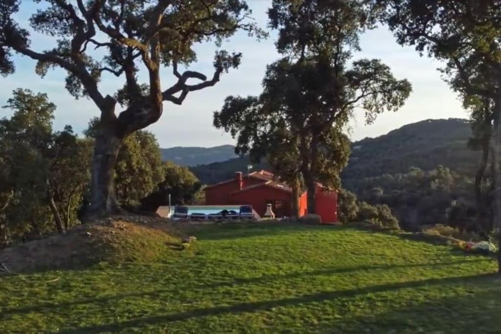 Masia Can Castellar Sant Iscle De Vallalta Eksteriør billede